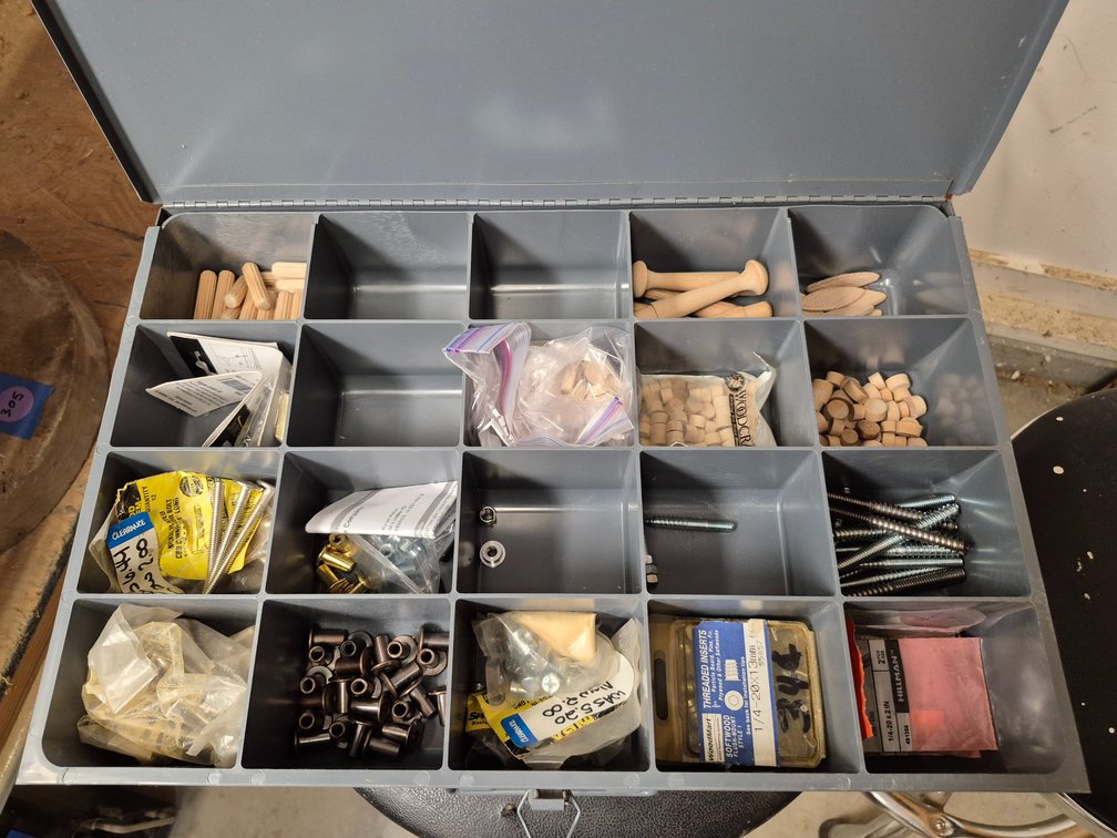 Misc. Pegs, plugs and finish screws