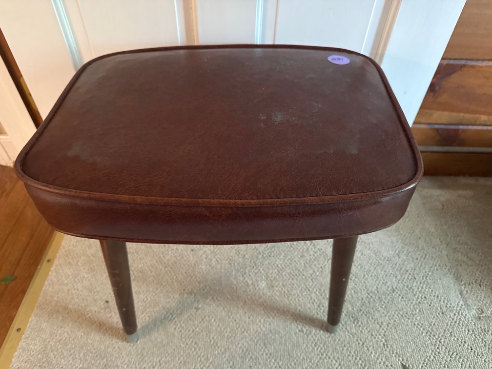Vinyl Bench 
