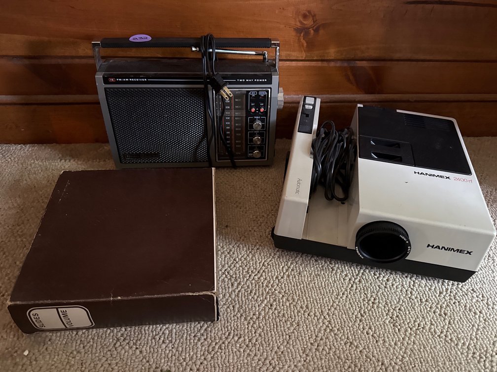 Hanimex Slide Projector, Carousel and GE Radio