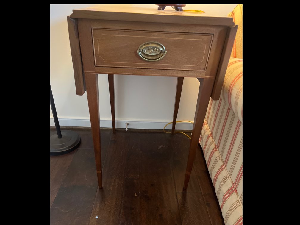 Quality pembroke drop side table with string inlay
