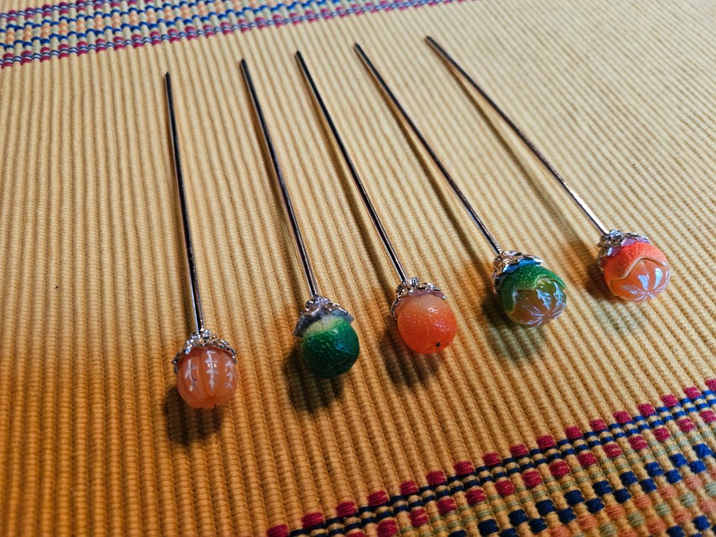 Set of 5 Hair Pins - New 