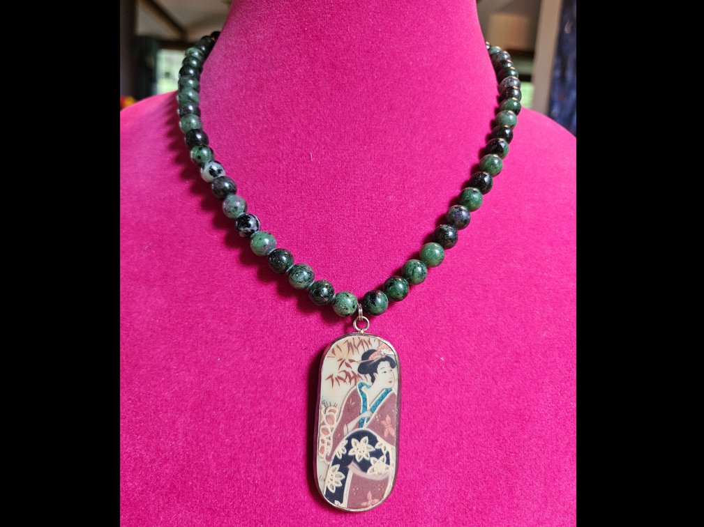 Faux Jade Asian Style Necklace 