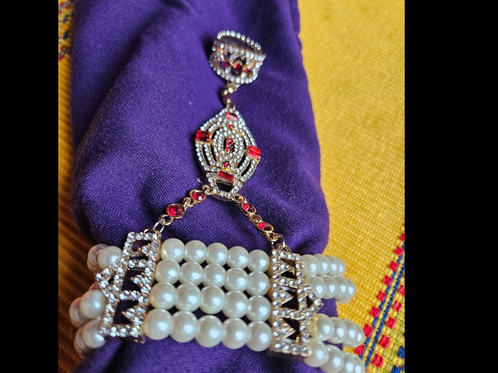 Faux Pearl/Diamond/Ruby  Bracelet/Ring Wrist Cuff