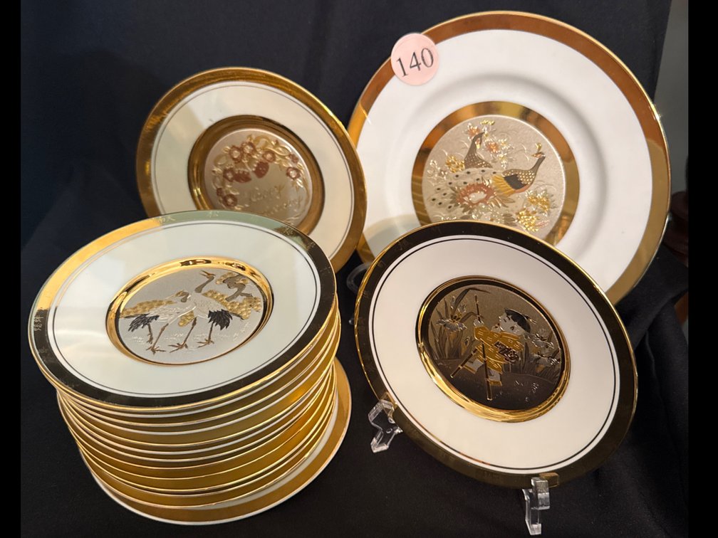 The Hamilton Collection Japanese Floral Calendar Plates
