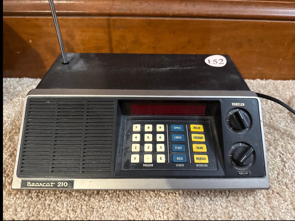 Vintage Bearcat 210 Police Scanner 