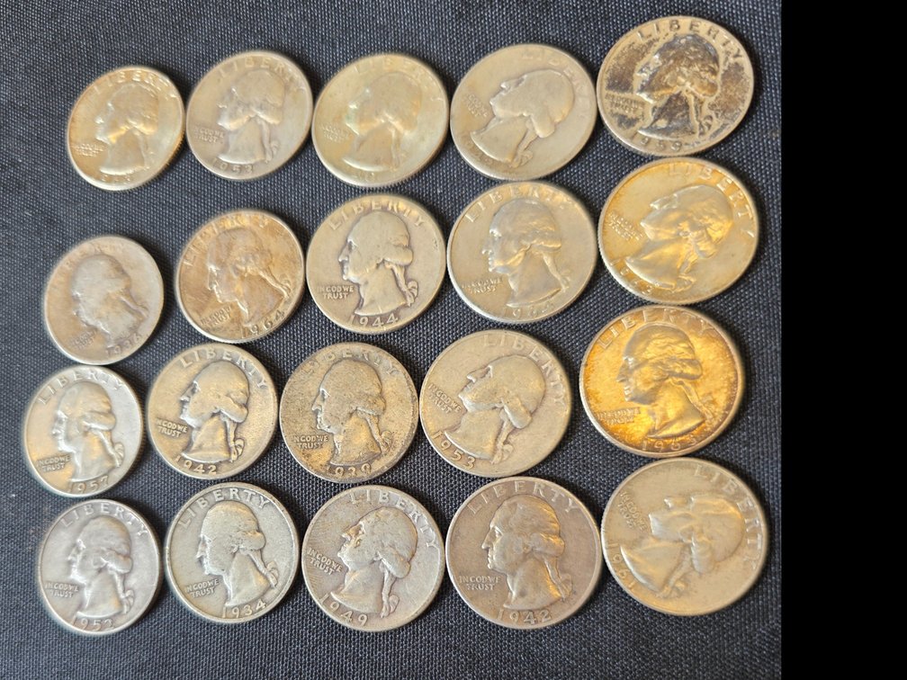 (20) Silver Quarters 