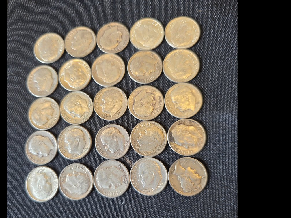 (25) Silver Dimes 