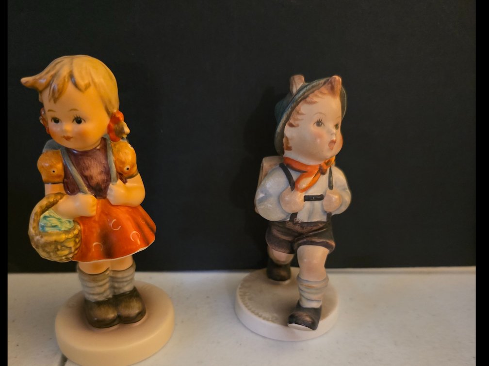 Goebel Hummel School Girl Figurine 81 2/0.  4.25"     :  Vintage Goebel Hummel W. Germany Figurine 'School Boy' #82/0.  :    