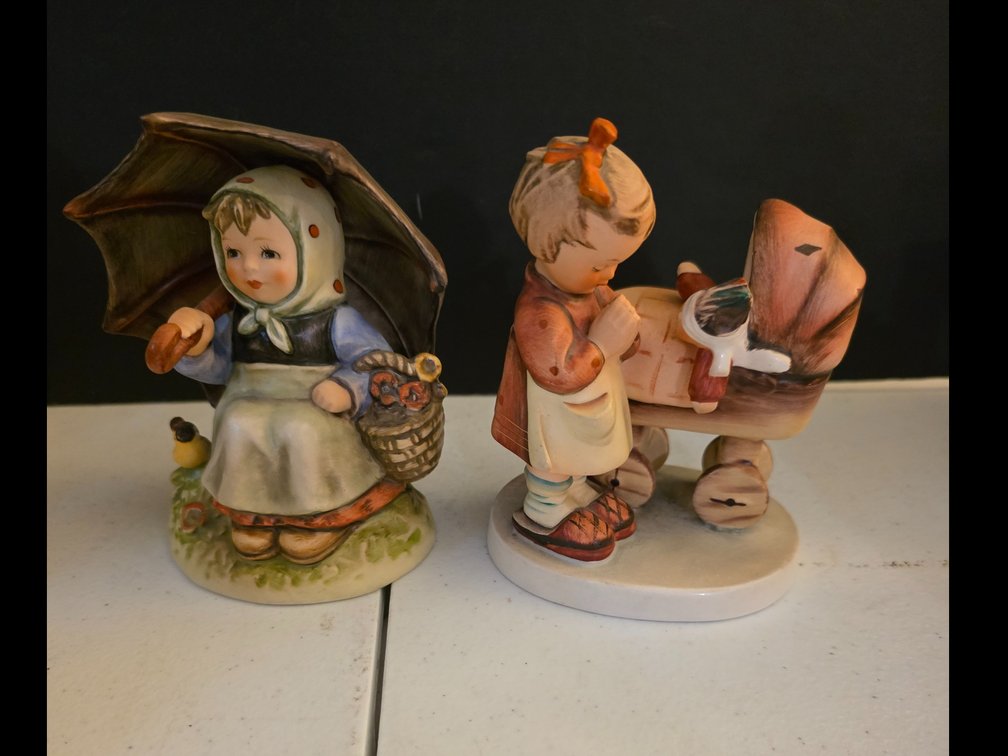 Goebel Hummel Smiling Through 408 Special Collectors Club Edition #9 umbrella 4.5"  :  Vintage Hummel Goebel #67 "Doll Mother" 1984