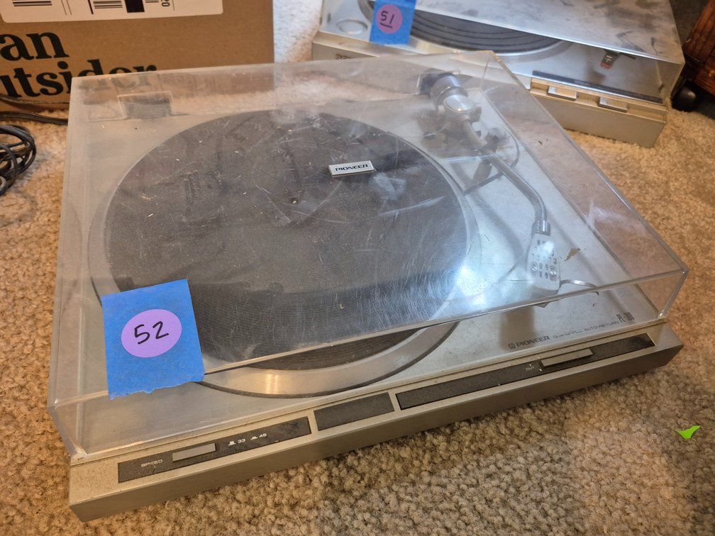 Pioneer PL-300 Turntable