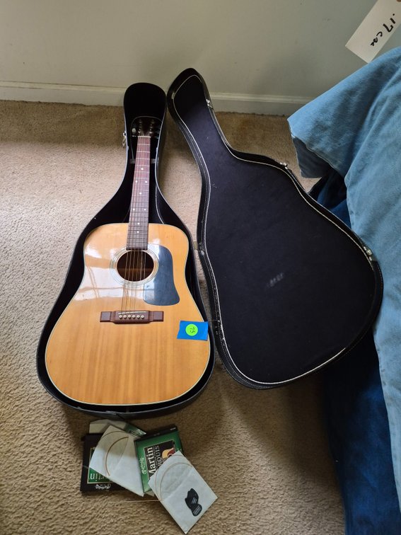 Washburn acoustic guitar