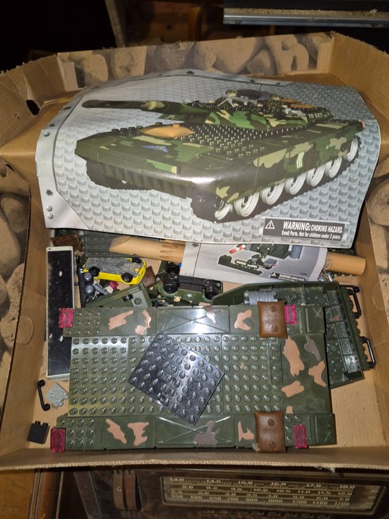 Lego style toy tank
