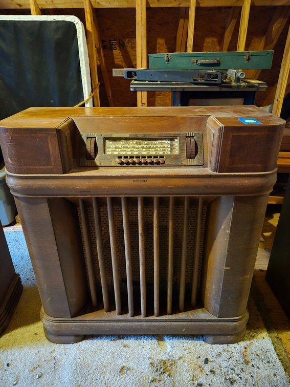 Vintage radio console