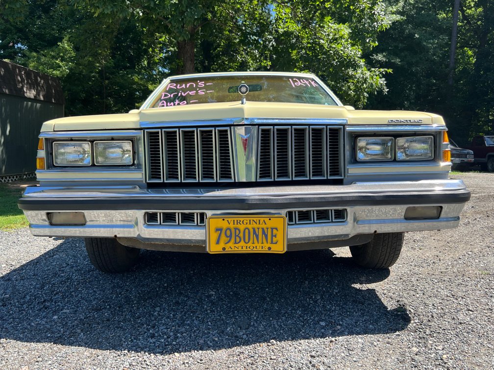 1979 Pontiac Bonneville V-8