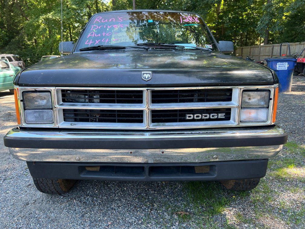 1989 Dodge Dakota 