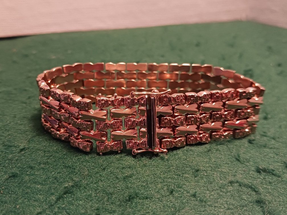 8KT  Yellow Gold Bracelet - European 