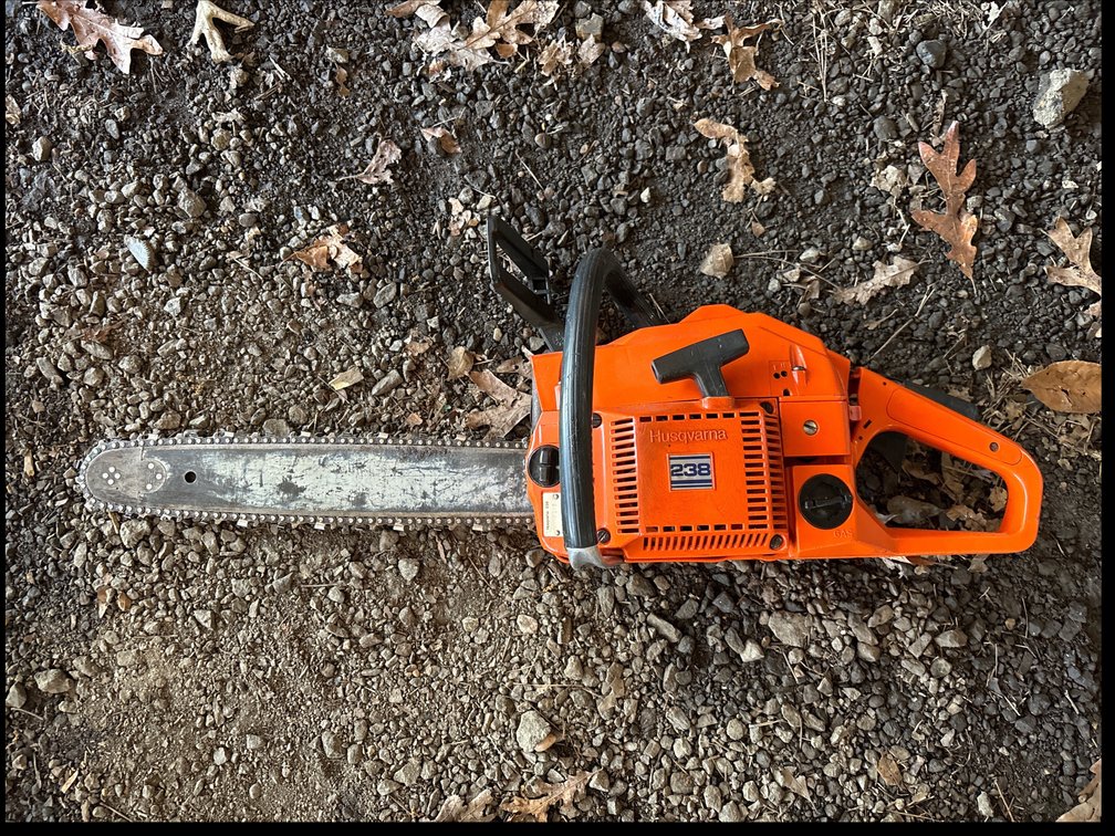 Husqvarna gas chain saw; 238; works