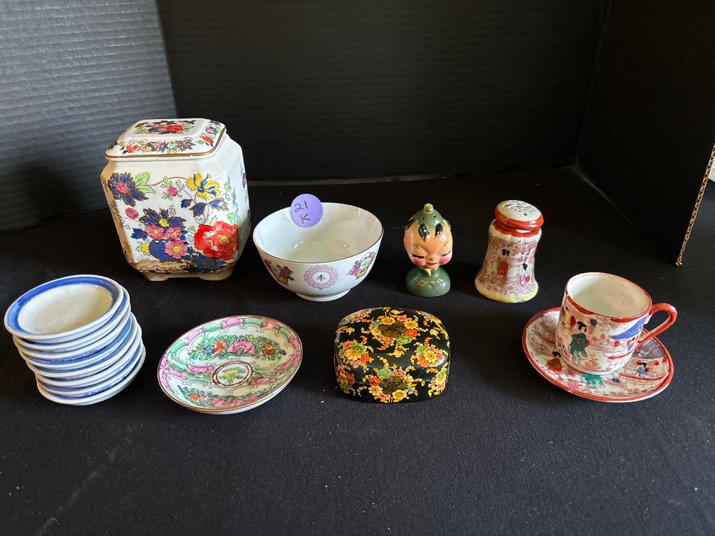 Assorted Asian decor lot