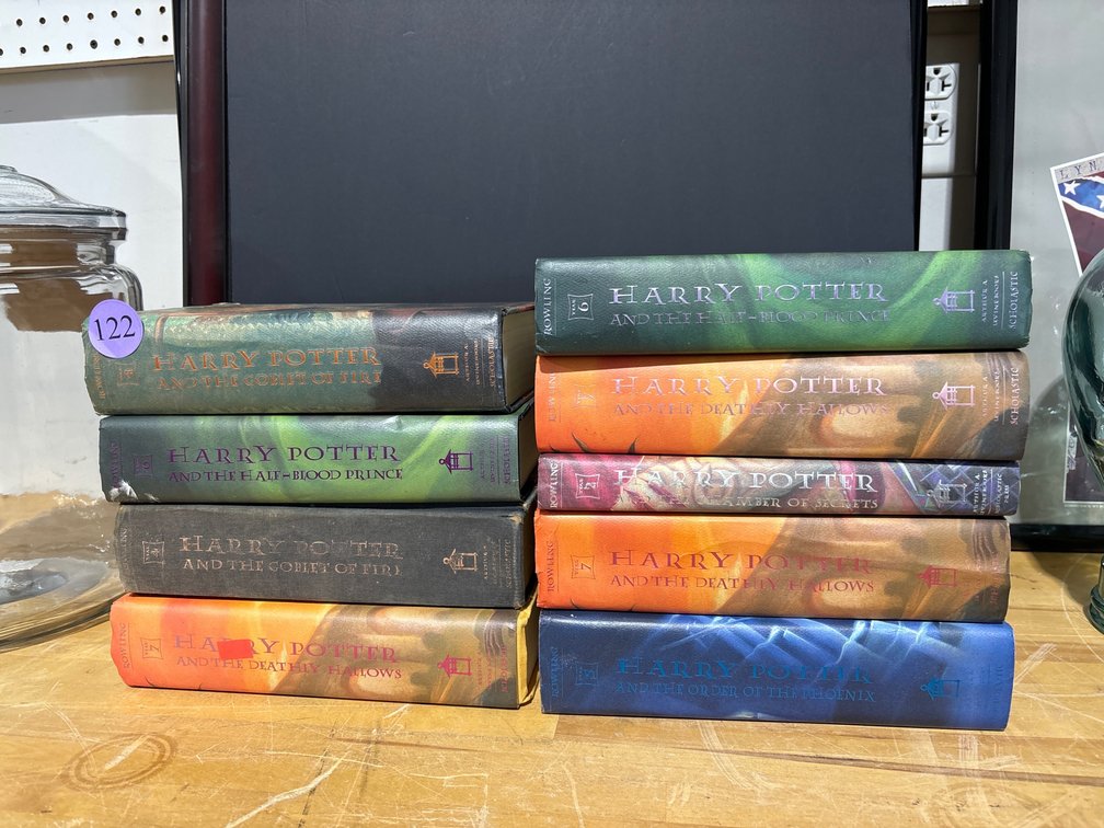 9 volumes: Harry Potter
