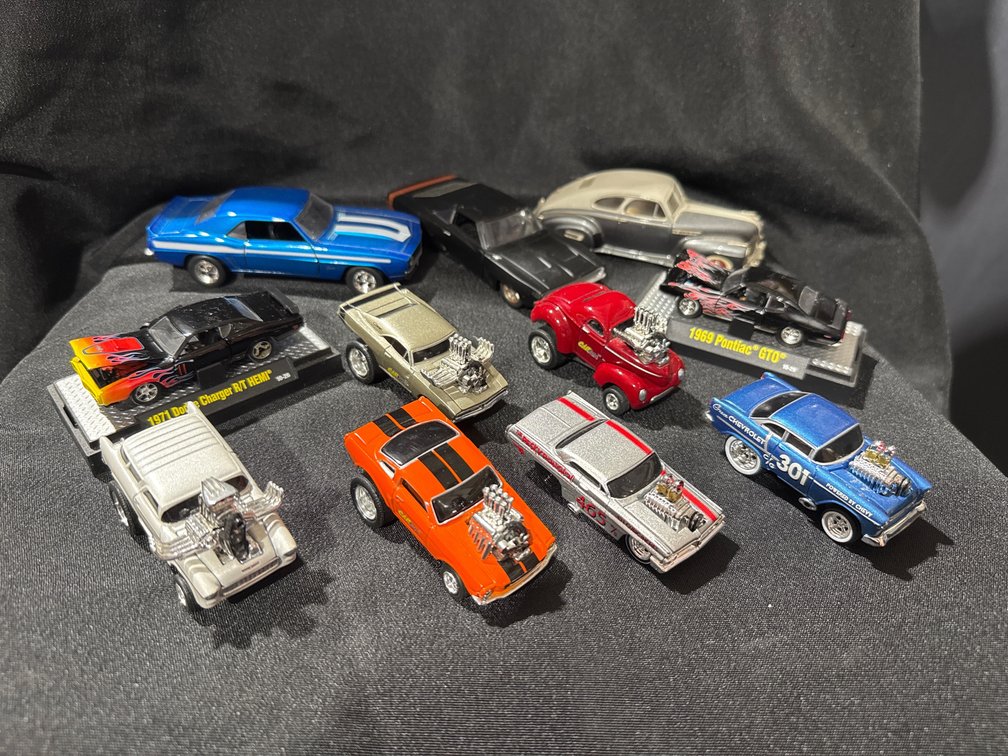 11 pcs lot Metal Collectables Cars