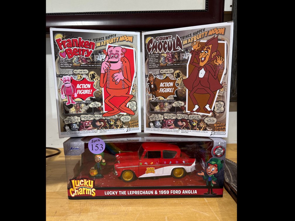 Cereal action figures and car