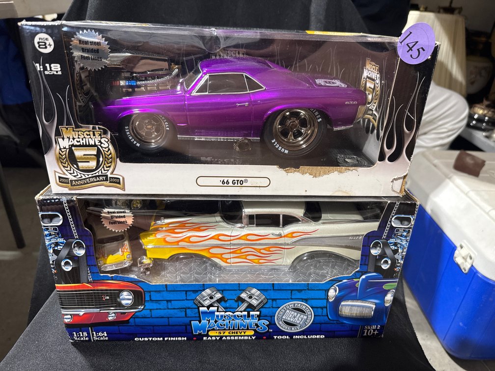 Muscle Machines 66 GTO & 57 Chevy 1:18 Scale NIB