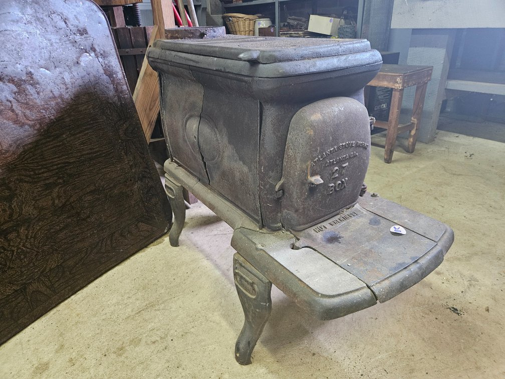 Old Fashioned Atlanta Stove Works Woodstove with Mat