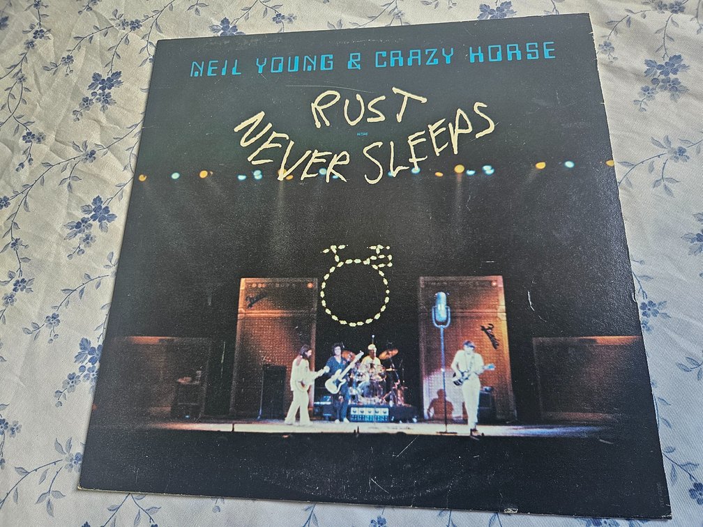 Neil Young and Crazy Horse - Rust Never Sleeps - LP ca. 1979