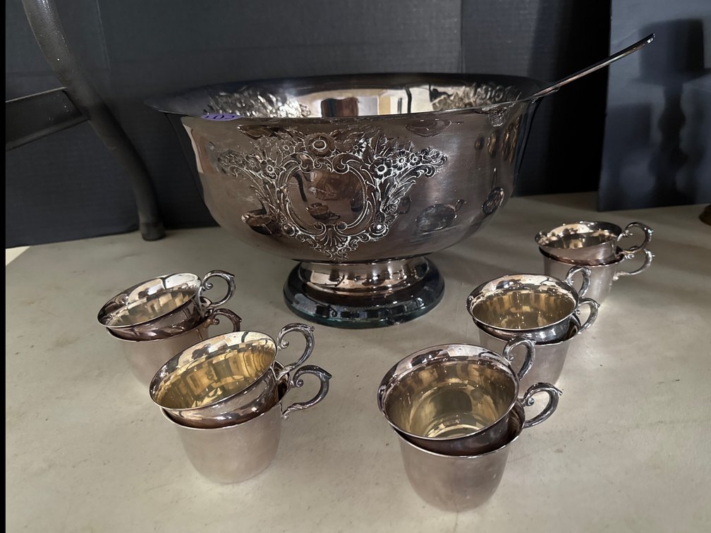 Oneida Silver Plate Punch Bowl, Ladle and 10 Cups