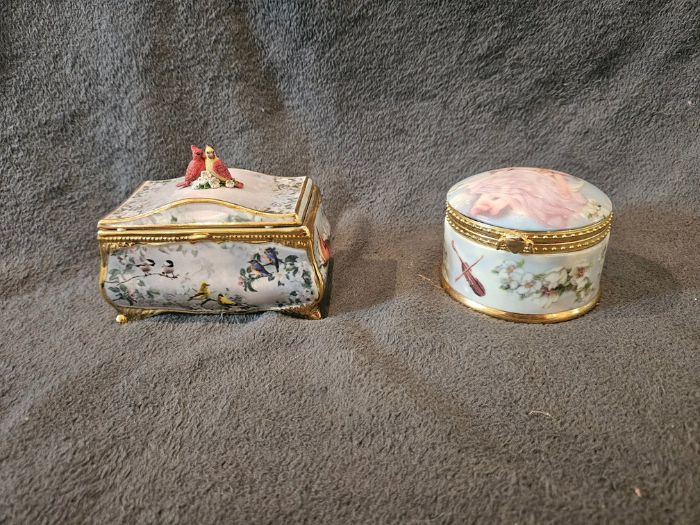 Lot of Music Boxes