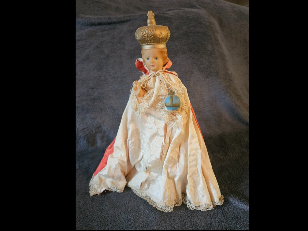 Vintage Infant of Sprague Statue?