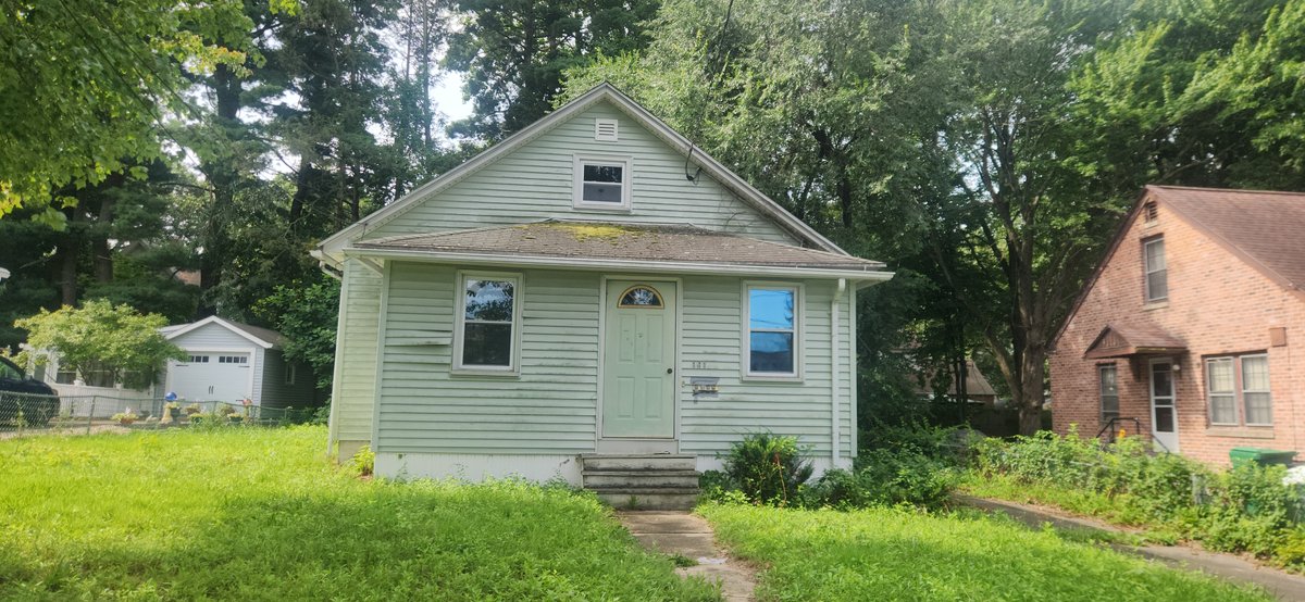 141 Woodlawn Street