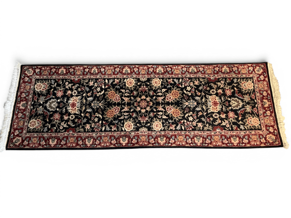A Traditional Wool Runner