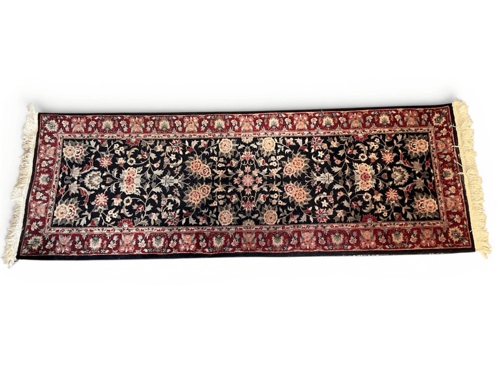 A Traditional Wool Runner