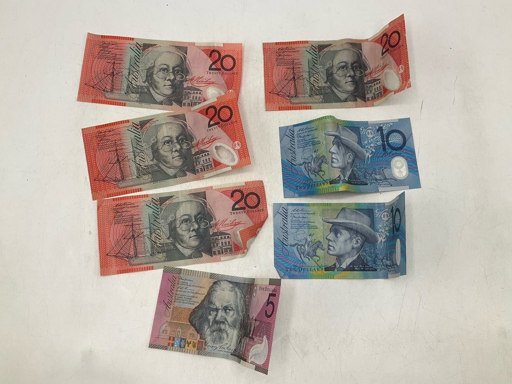 Contemporary Australian Bank Notes