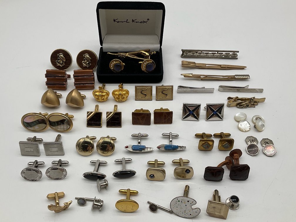 Men’s Cuff Links and Tie Clips