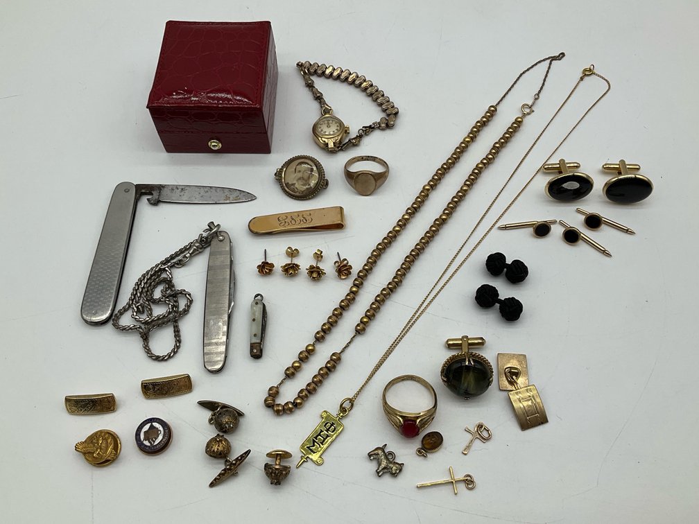 Pen Knives, Cuff Links, Charms and Watch