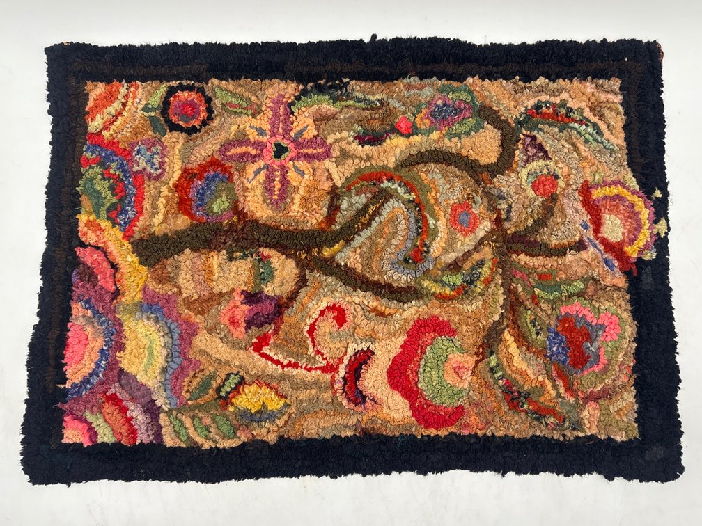 Primitive Floral Hooked Table Rug
