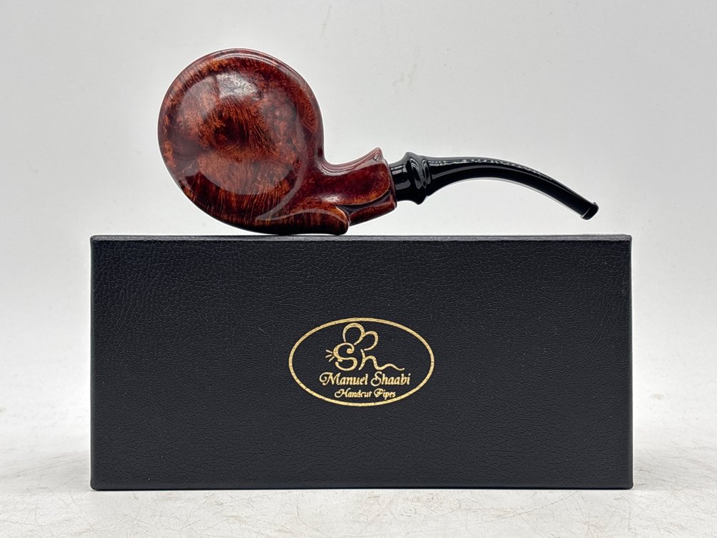 Manuel Shaabi Hand Cut Pipe