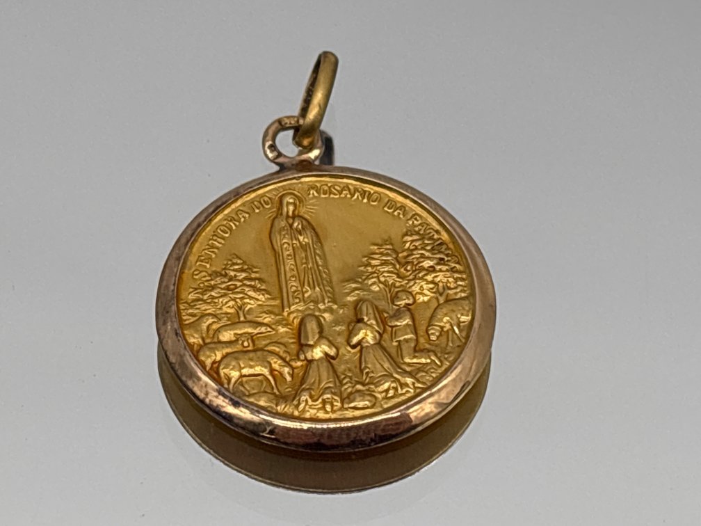 14K Senhora Do Rosario da Fatima Pendant