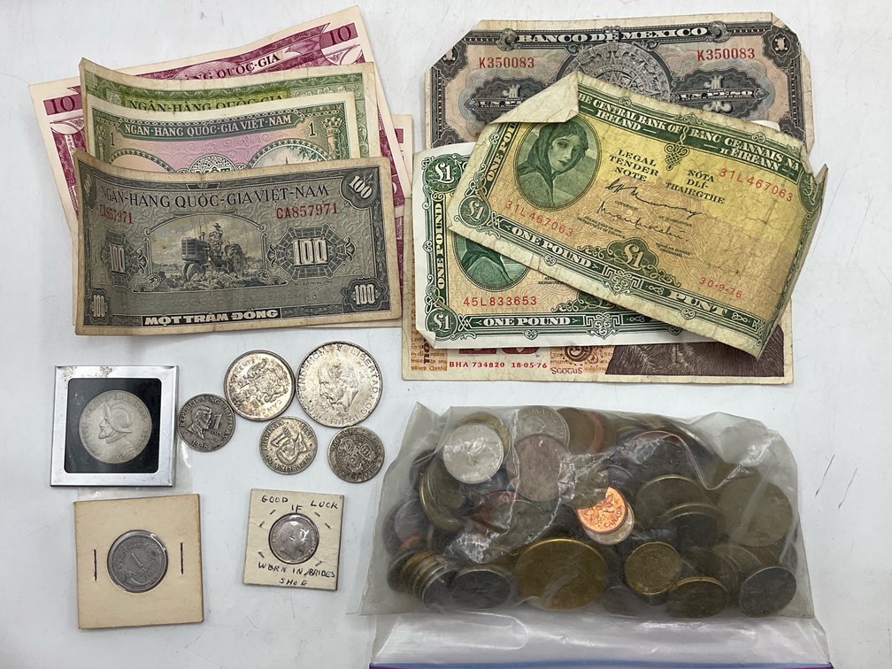 Foreign Coins & Currency