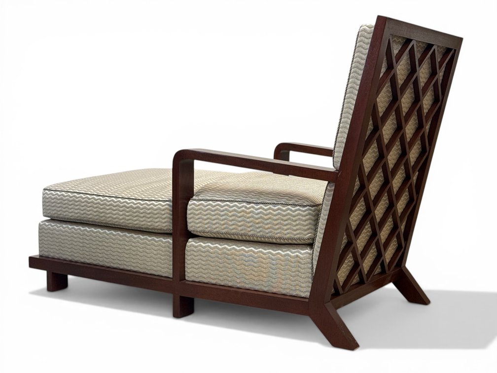 Jean Royere Croisillon-style Chaise Lounge