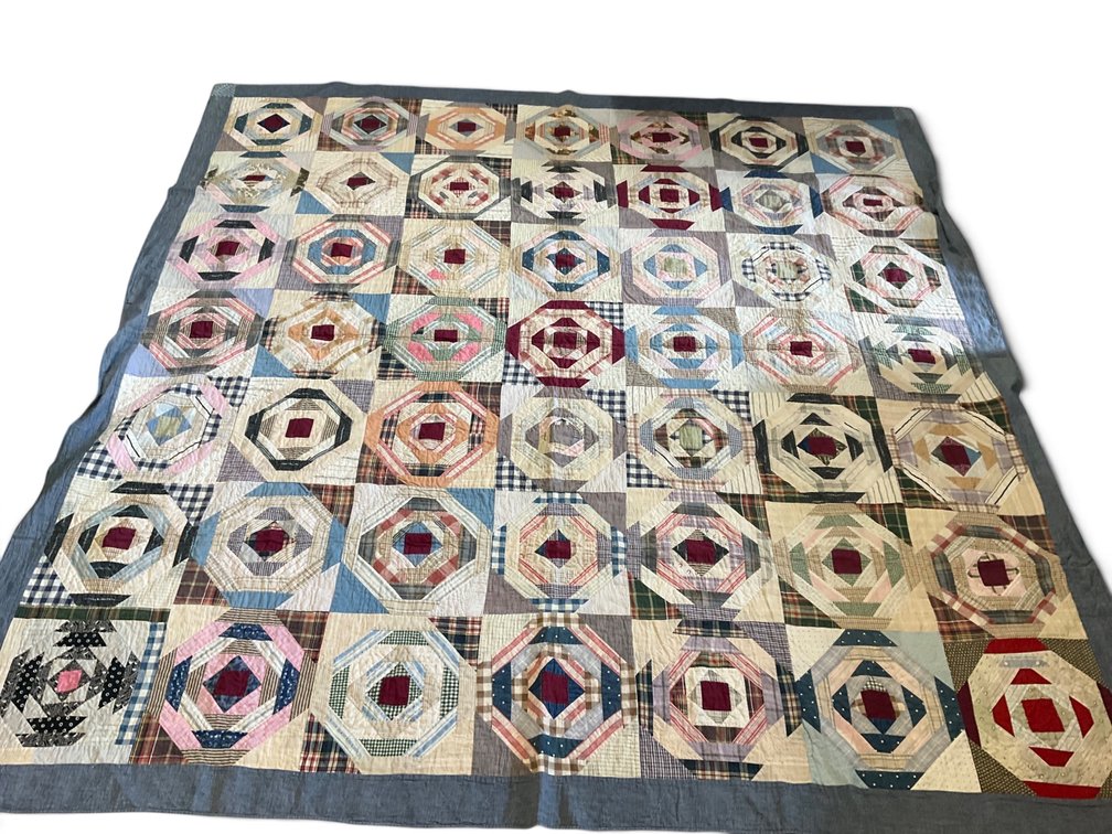Pineapple Log Cabin Quilt