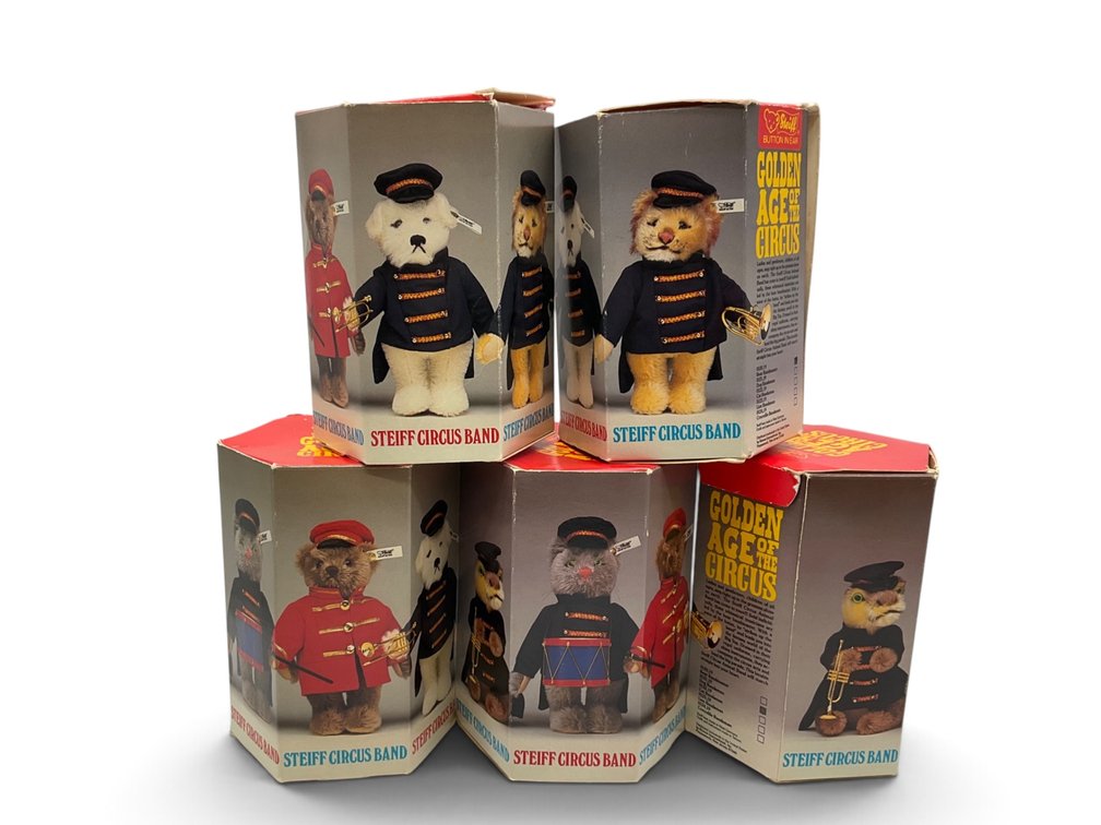 Five Steiff Circus Band Animals
