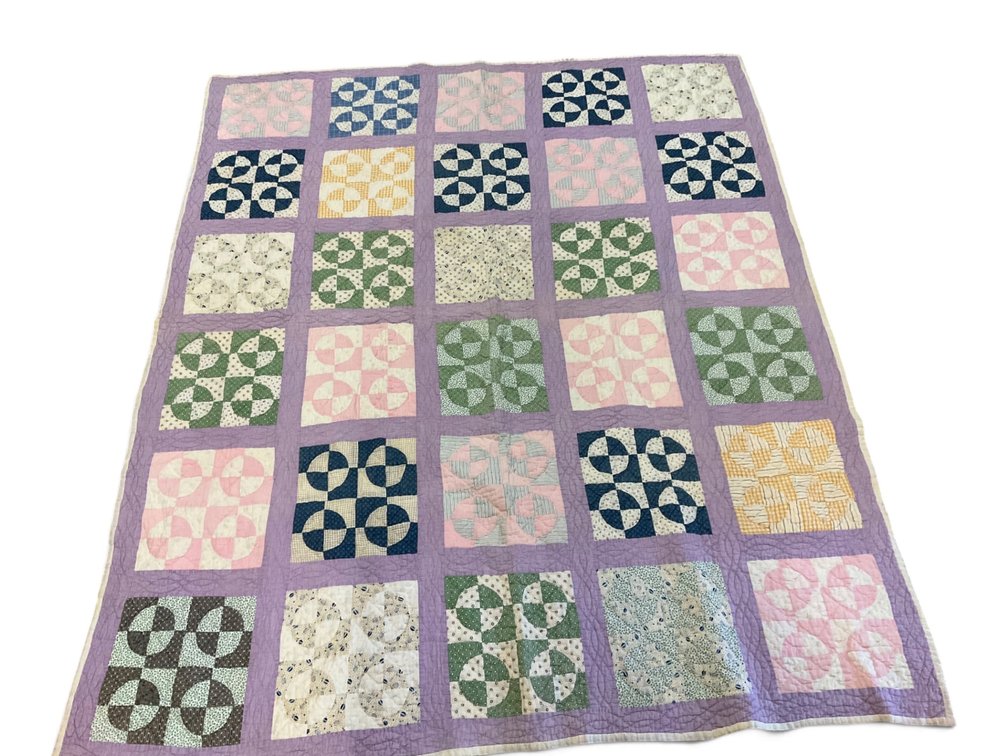 Drunkard’s Path Block Quilt