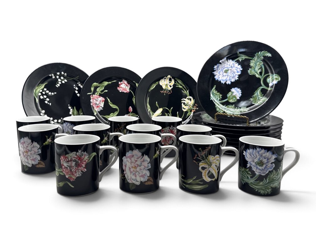 Tiffany & Co. Mrs. Delany's Flowers Luncheon Set