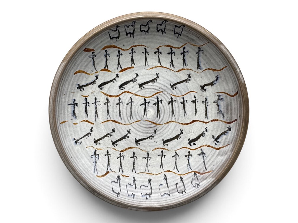 Antonio Prieto Studio Charger