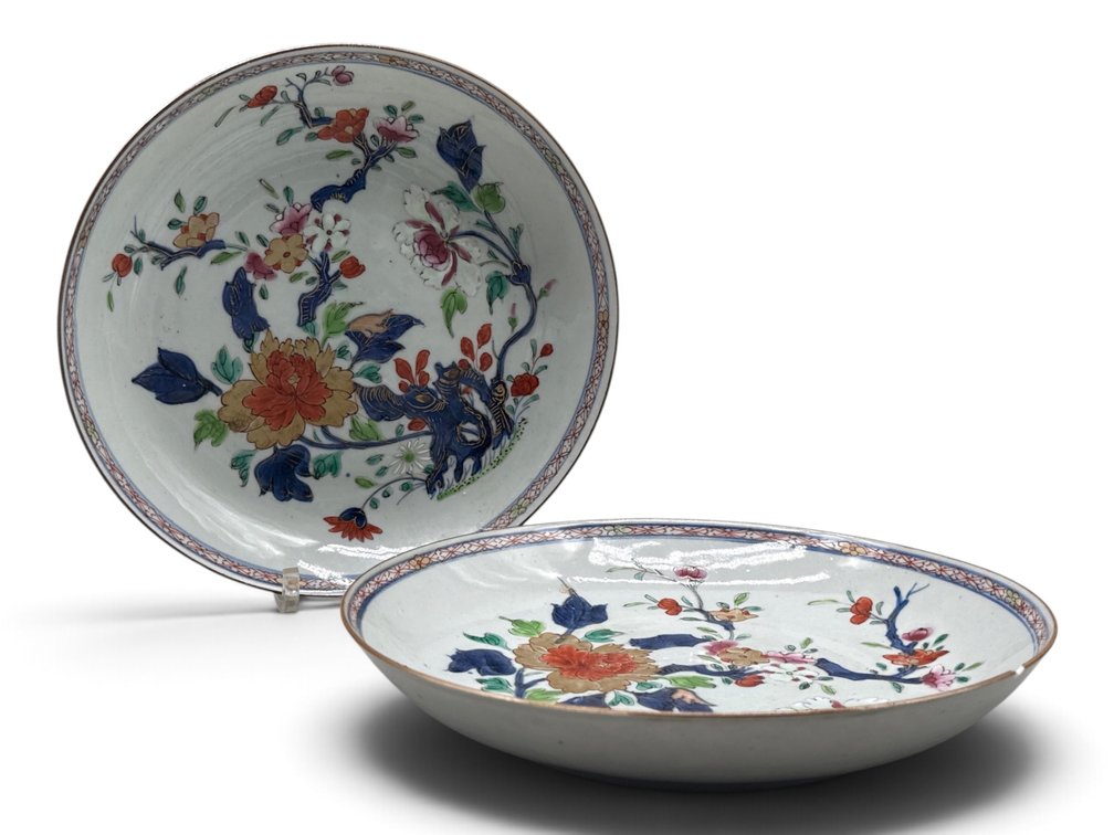 Pair Chinese Export Porcelain Imari Plates