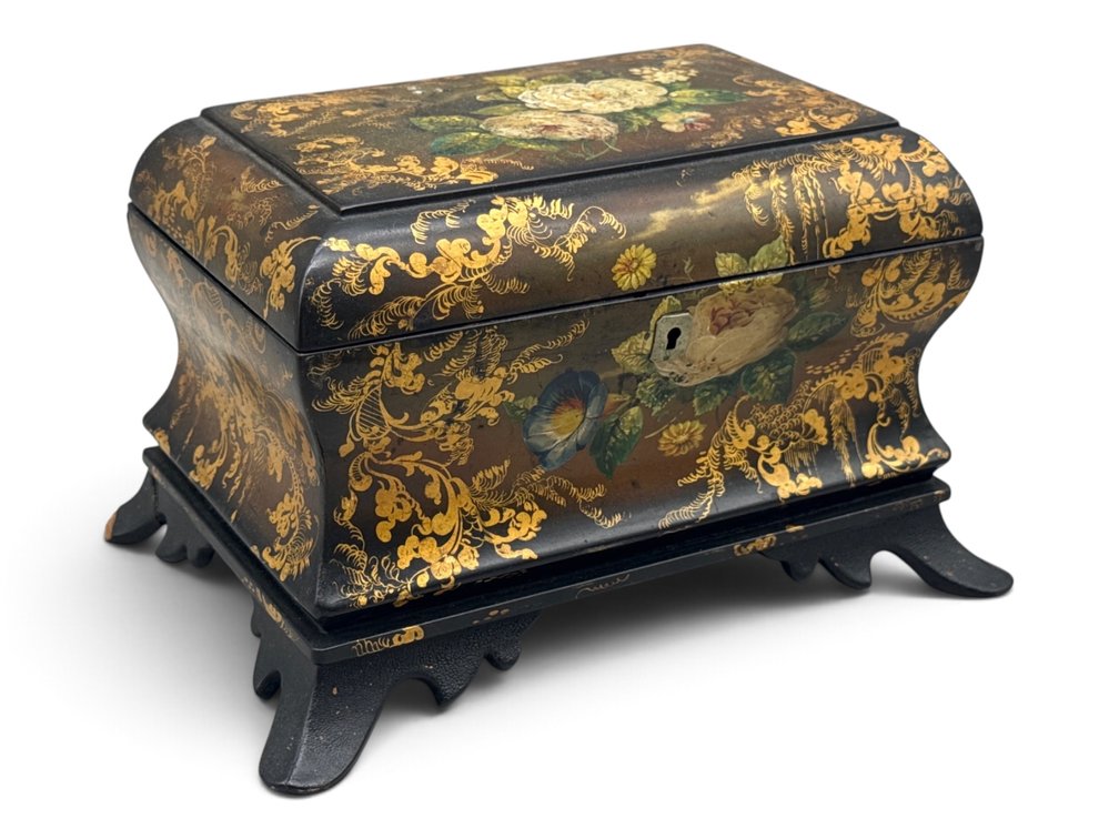 19th C. Chinese Export Gilt Decorated Tea Caddy