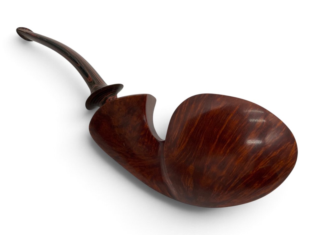 Walther Sculptural Briarwood Pipe